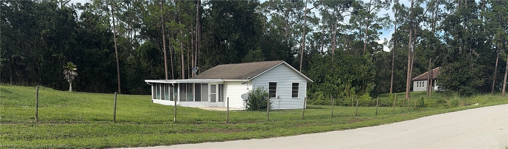 5920 Cherry Road Sebring, FL 33875 - Photo 3 of 41 Gallery Image 3