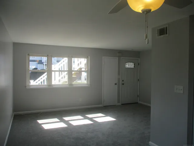 $2,050 | 29 Van Buren Avenue, Unit K4, Norwalk, CT 06850