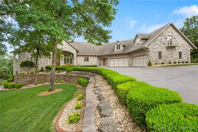 $1,475,000 | 119 Silver Oak Way, Reeds Spring, MO 65737