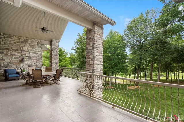 $1,475,000 | 119 Silver Oak Way, Reeds Spring, MO 65737