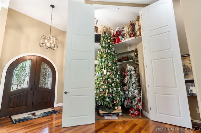 $1,475,000 | 119 Silver Oak Way, Reeds Spring, MO 65737