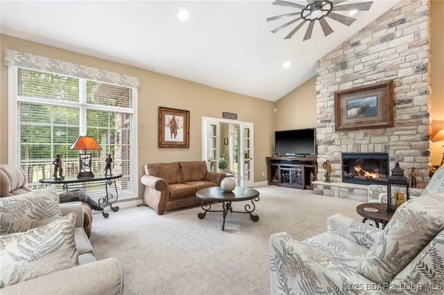 $1,475,000 | 119 Silver Oak Way, Reeds Spring, MO 65737