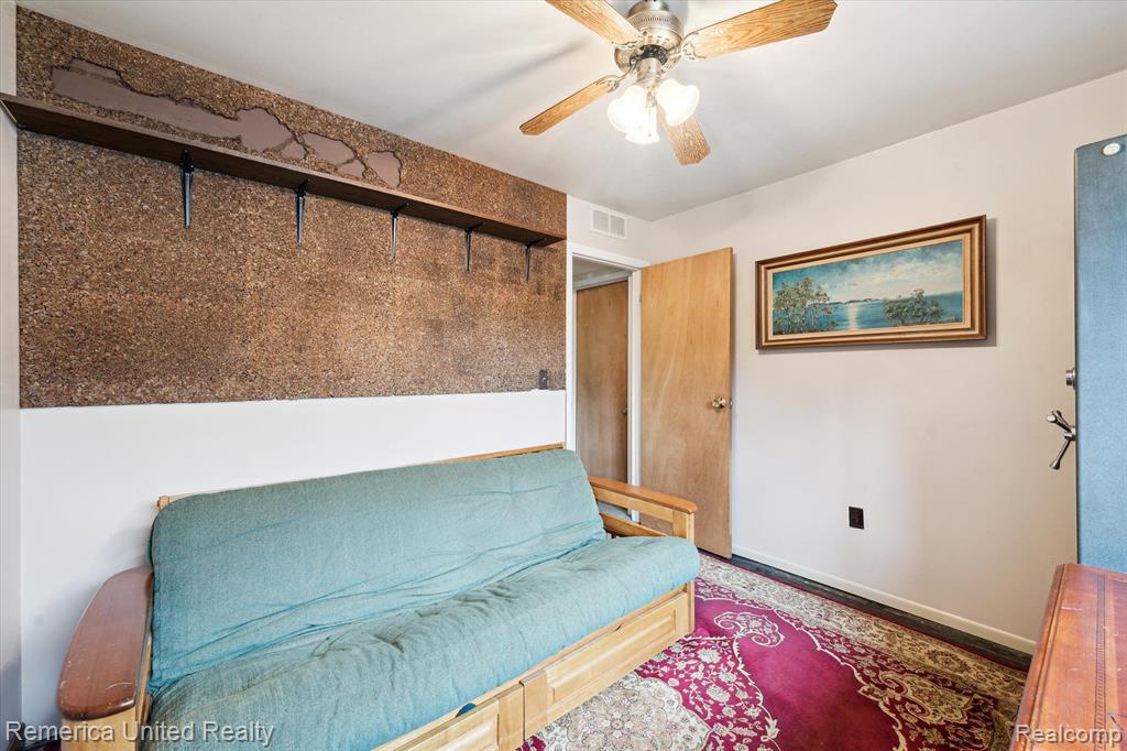 15095 Beech Daly Road Taylor, MI 48180 - Photo 22 of 39