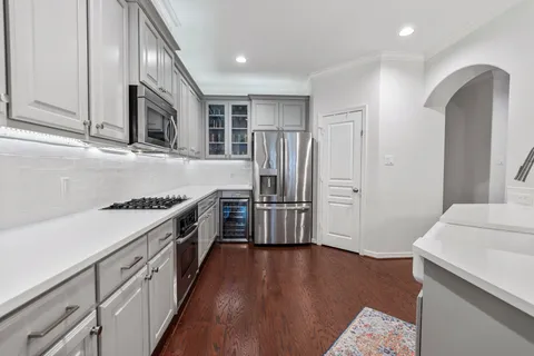 $675,000 | 834 West 18th Street, Unit B, Houston, TX 77008
