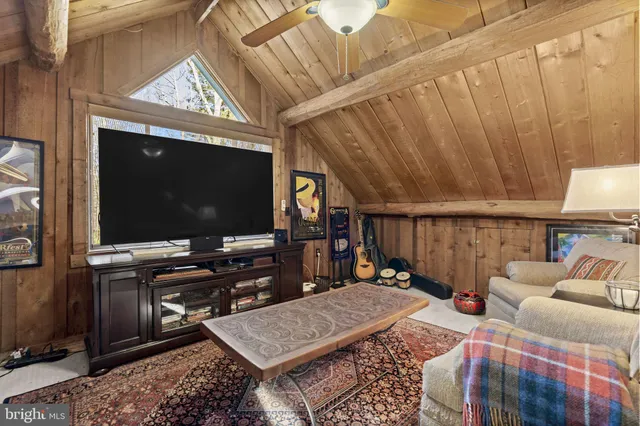 $850,000 | 2062 Jewell Hollow Road, Luray, VA 22835