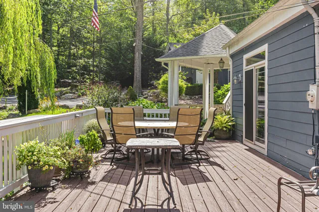 $850,000 | 2062 Jewell Hollow Road, Luray, VA 22835