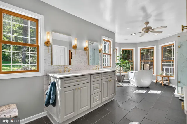 $850,000 | 2062 Jewell Hollow Road, Luray, VA 22835