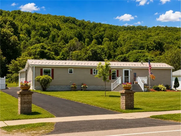 $244,900 | 14 North Dansville Street, Cohocton, NY 14826