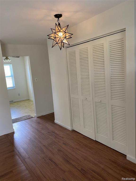28932 Farmington Road Farmington, MI 48334 - Photo 9 of 19 Gallery Image 9
