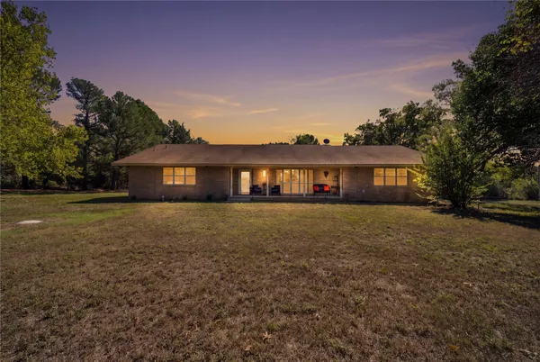 $460,000 | 372099 East 1000th Road, Castle, OK 74833