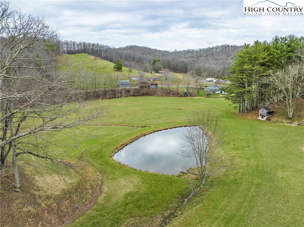 377 Rominger Road Banner Elk, NC 28604 - Photo 1 of 33 Gallery Image 1