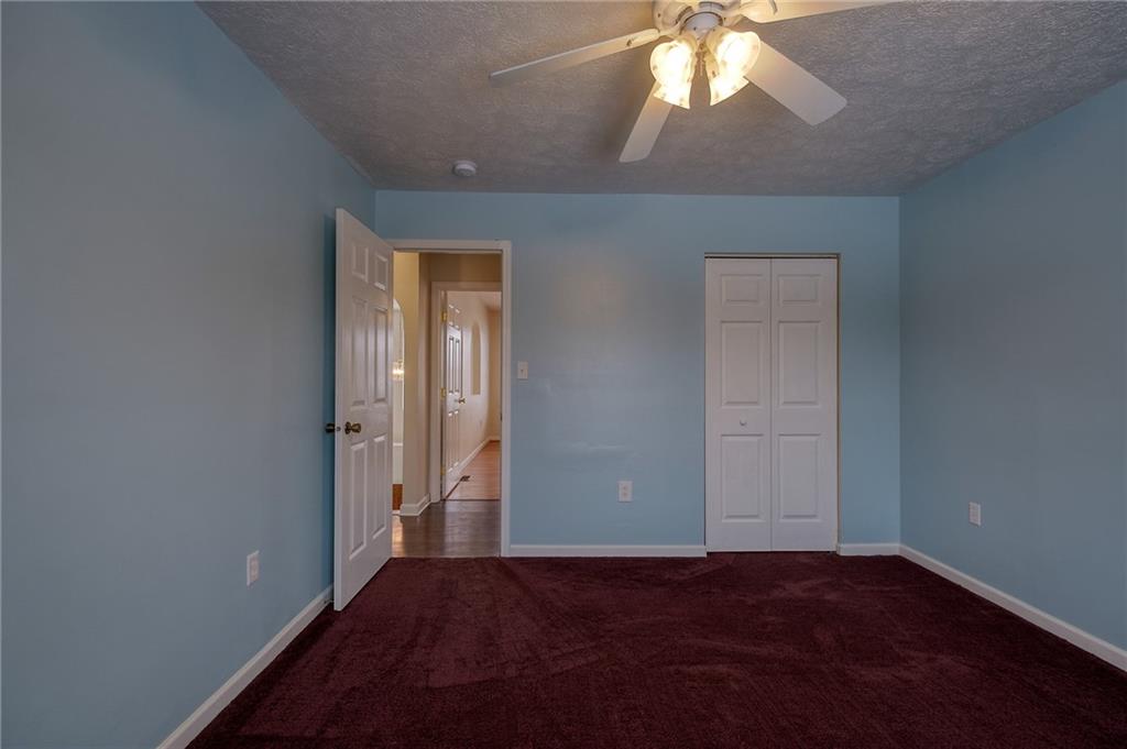 692 Gamble Road Oakdale, PA 15071 - Photo 15 of 25 Gallery Image 15