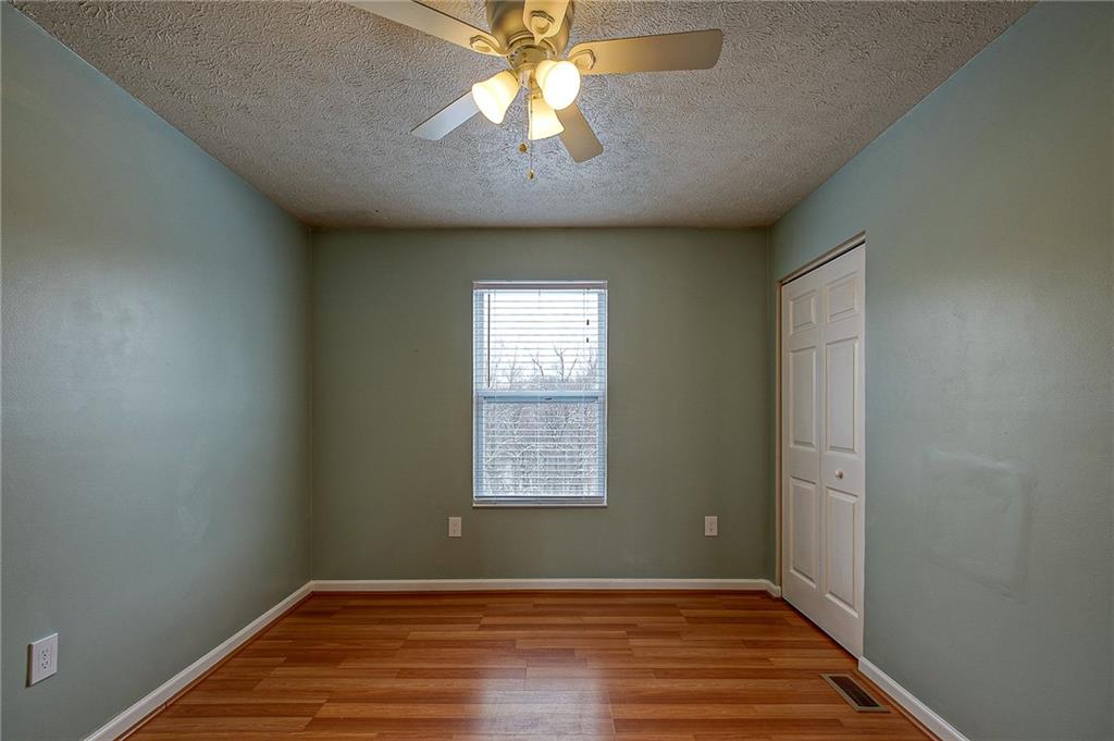 692 Gamble Road Oakdale, PA 15071 - Photo 16 of 25 Gallery Image 16
