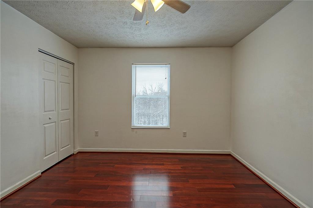 692 Gamble Road Oakdale, PA 15071 - Photo 18 of 25 Gallery Image 18
