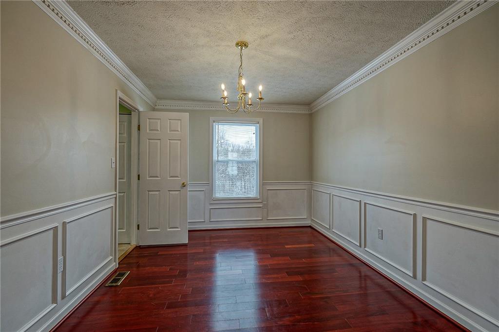 692 Gamble Road Oakdale, PA 15071 - Photo 9 of 25 Gallery Image 9