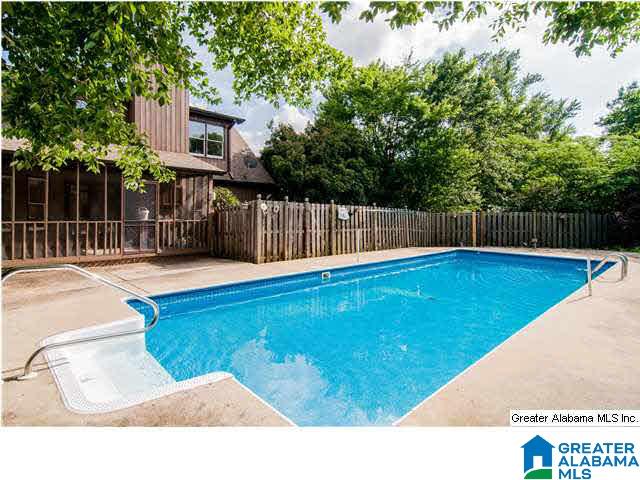 2504 Crossgate Place Birmingham, AL 35216 - Photo 4 of 32