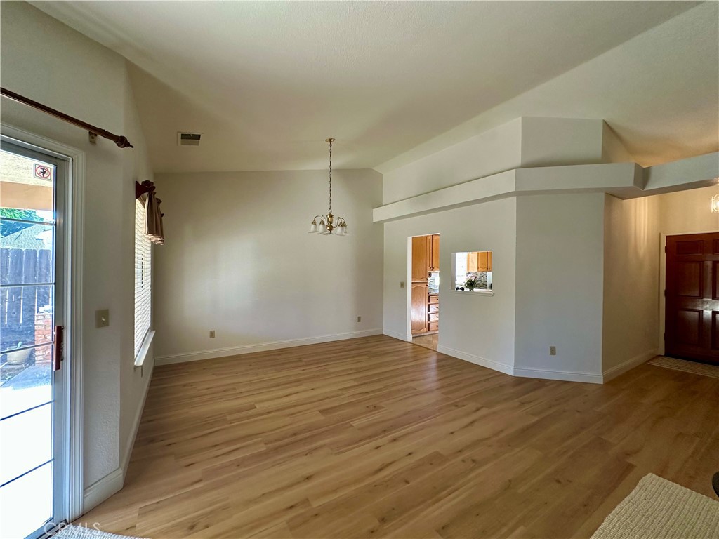 1033 Deerfield Court Merced, CA 95340 - Photo 11 of 30