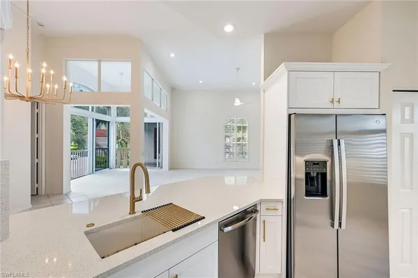 $3,800 | 1580 Clermont Drive, Unit L202, Naples, FL 34109