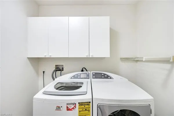 $3,800 | 1580 Clermont Drive, Unit L202, Naples, FL 34109