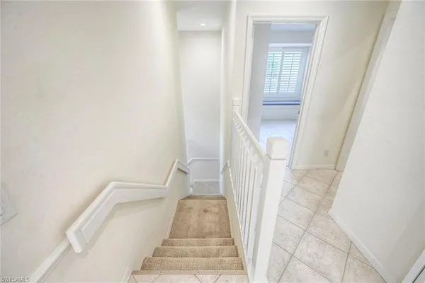 $3,800 | 1580 Clermont Drive, Unit L202, Naples, FL 34109