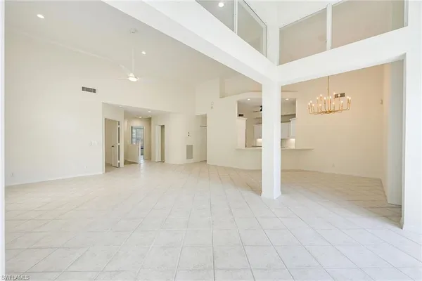 $3,800 | 1580 Clermont Drive, Unit L202, Naples, FL 34109