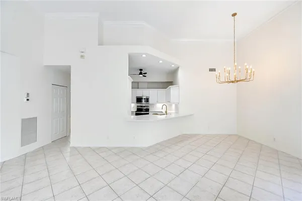 $3,800 | 1580 Clermont Drive, Unit L202, Naples, FL 34109