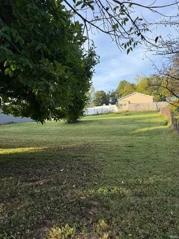 $49,900 | 909 West Temperance Street, Ellettsville, IN 47429