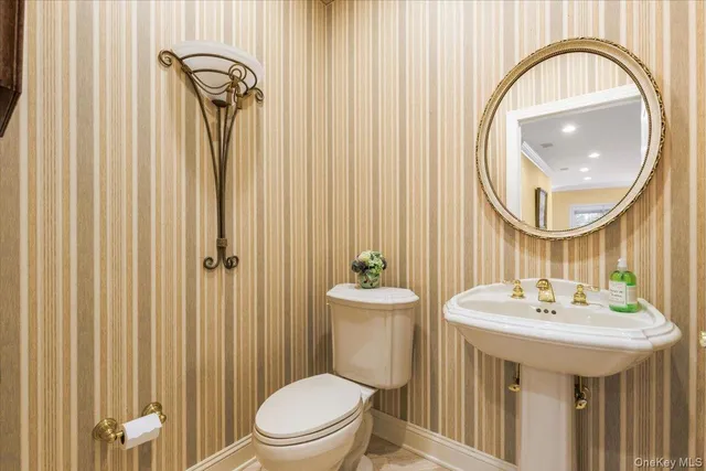 $1,379,000 | 51 Club Pointe Drive, White Plains, NY 10605