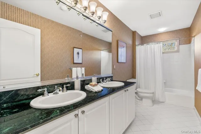 $1,379,000 | 51 Club Pointe Drive, White Plains, NY 10605