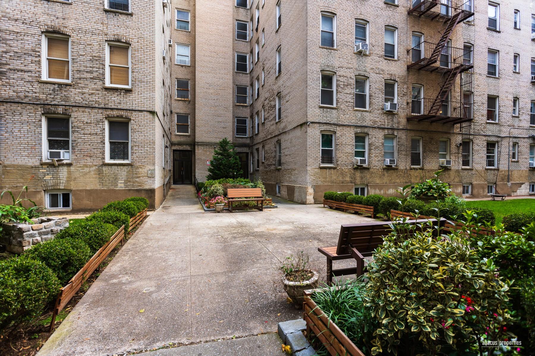 868 East 7th Street, Unit 4A Brooklyn, NY 11230 - Photo 11 of 12 Garden