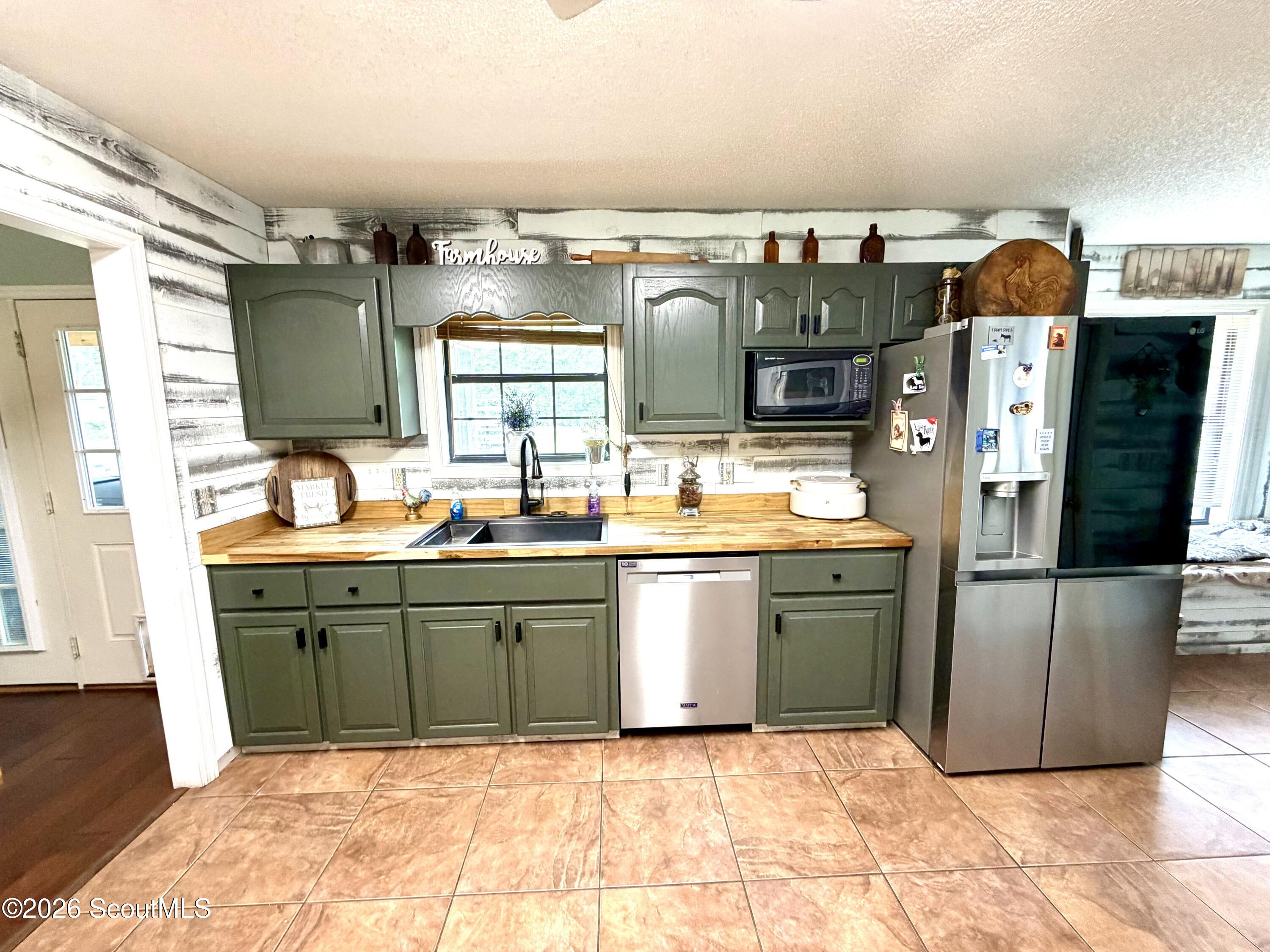 151 Navajo Road Brunswick, GA 31525 - Photo 28 of 65 IMG_2350
