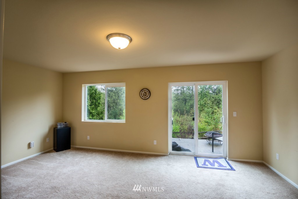 3424 164th Place Southeast Bothell, WA 98012 - Photo 2 of 20 Gallery Image 2