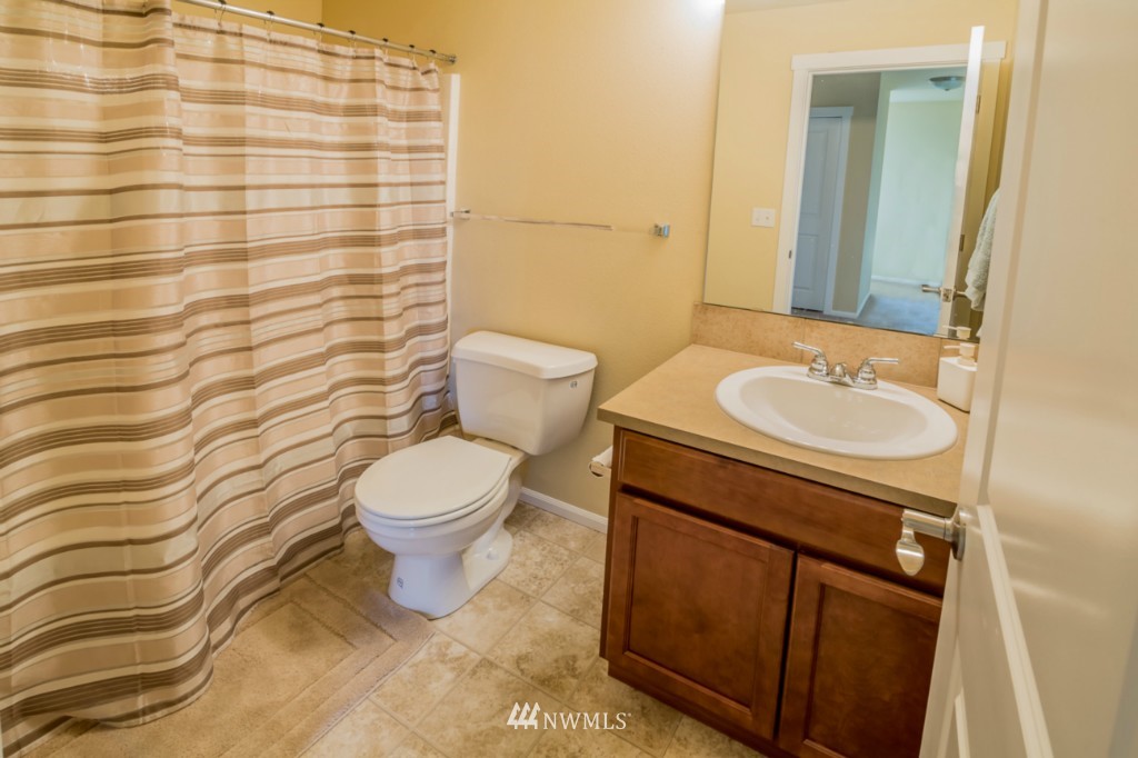 3424 164th Place Southeast Bothell, WA 98012 - Photo 11 of 20 Gallery Image 11