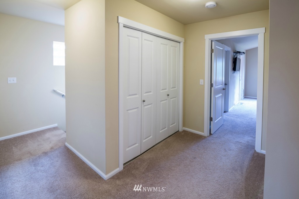3424 164th Place Southeast Bothell, WA 98012 - Photo 12 of 20 Gallery Image 12