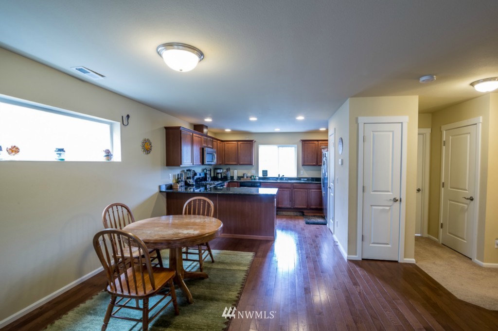 3424 164th Place Southeast Bothell, WA 98012 - Photo 6 of 20 Gallery Image 6