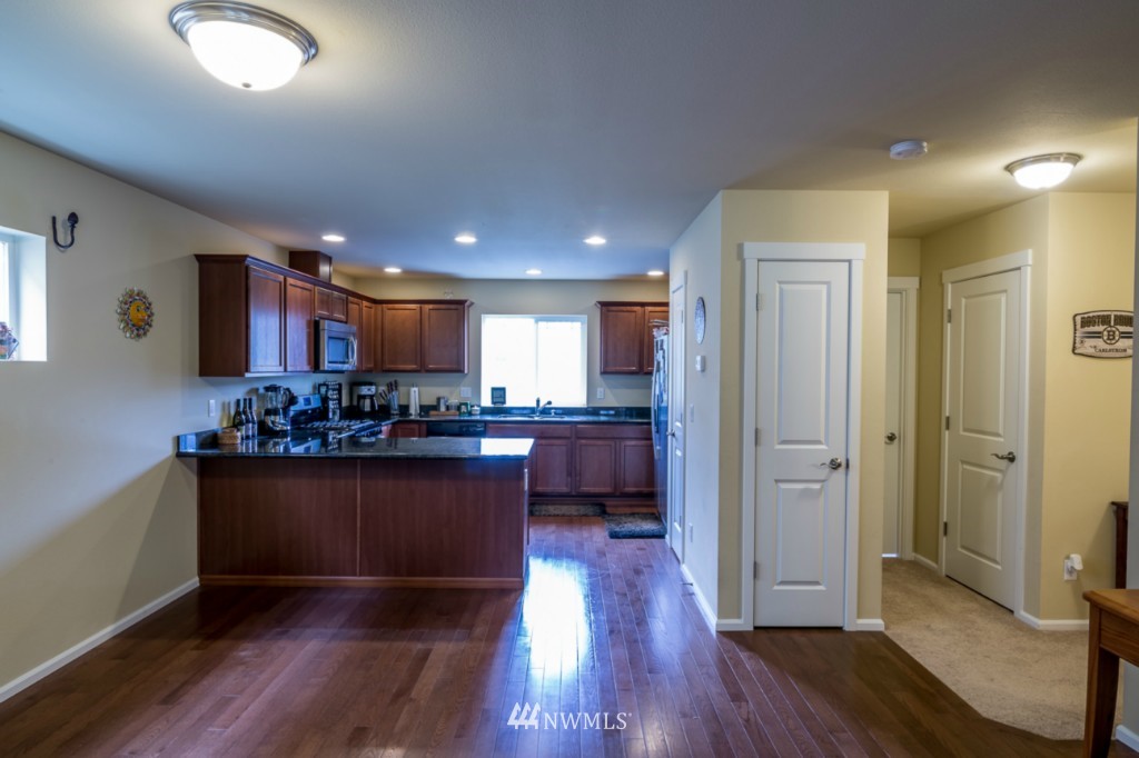 3424 164th Place Southeast Bothell, WA 98012 - Photo 7 of 20 Gallery Image 7