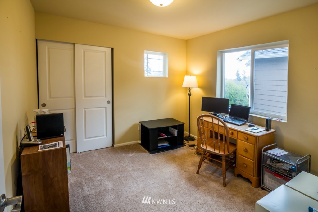 3424 164th Place Southeast Bothell, WA 98012 - Photo 8 of 20 Gallery Image 8