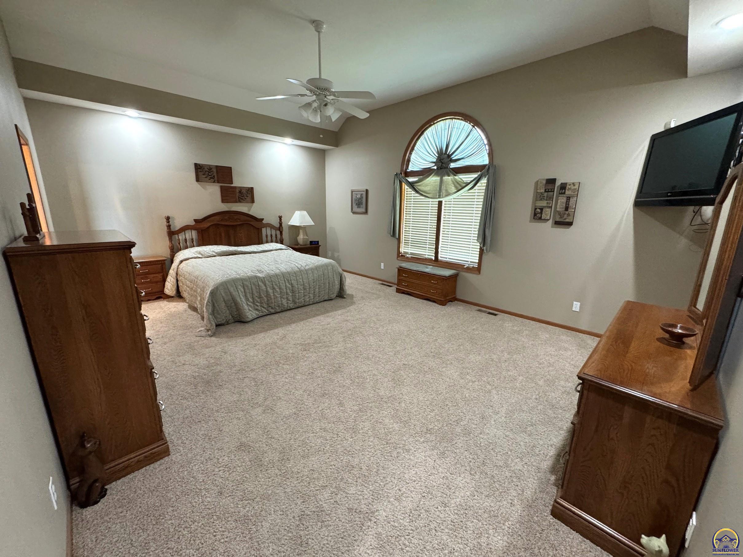 5230 Southwest Knudsen Road Topeka, KS 66610 - Photo 17 of 44