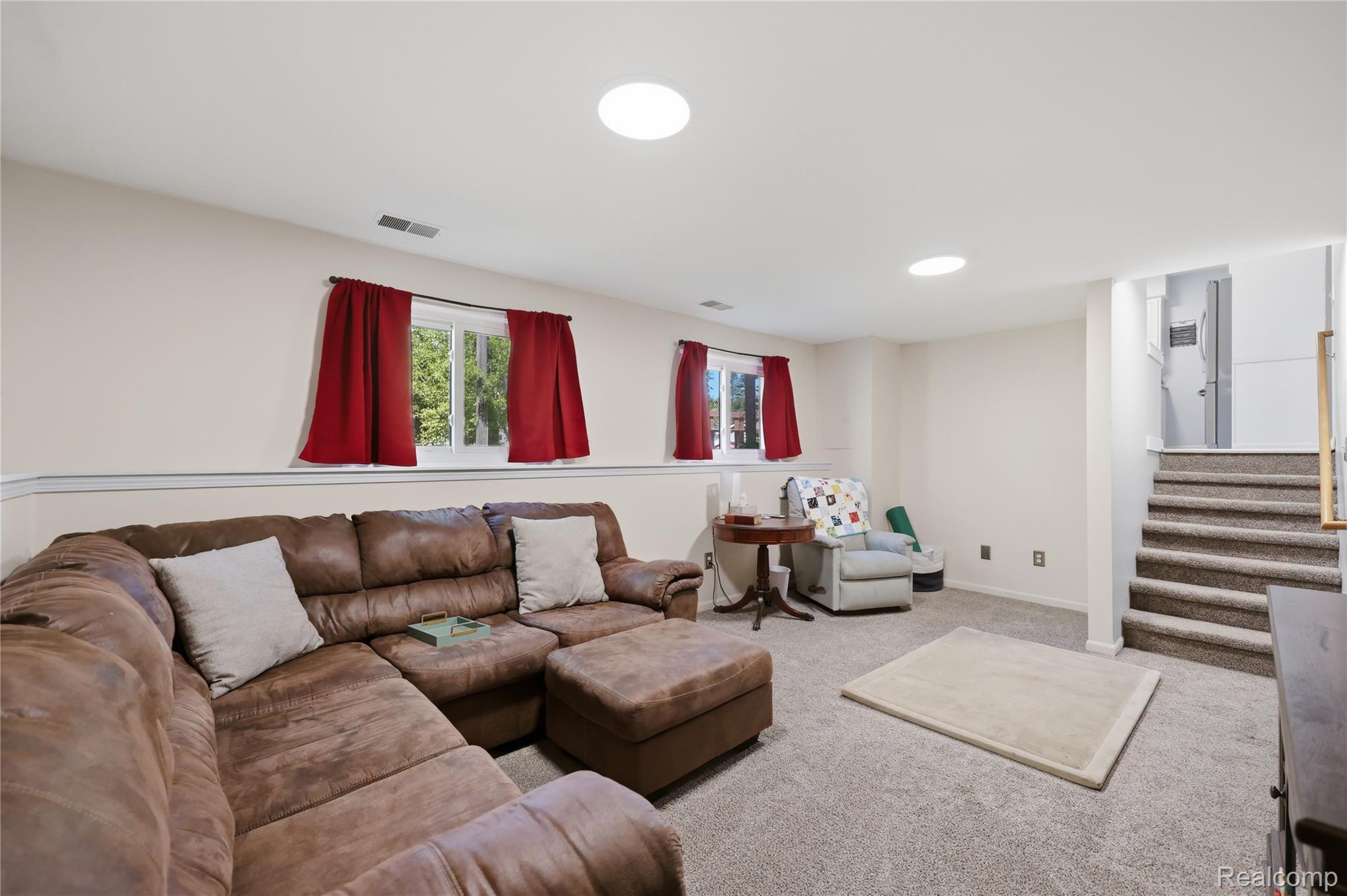 5069 Warmbriar Road White Lake, MI 48383 - Photo 23 of 36 warmbriar-21.jpg