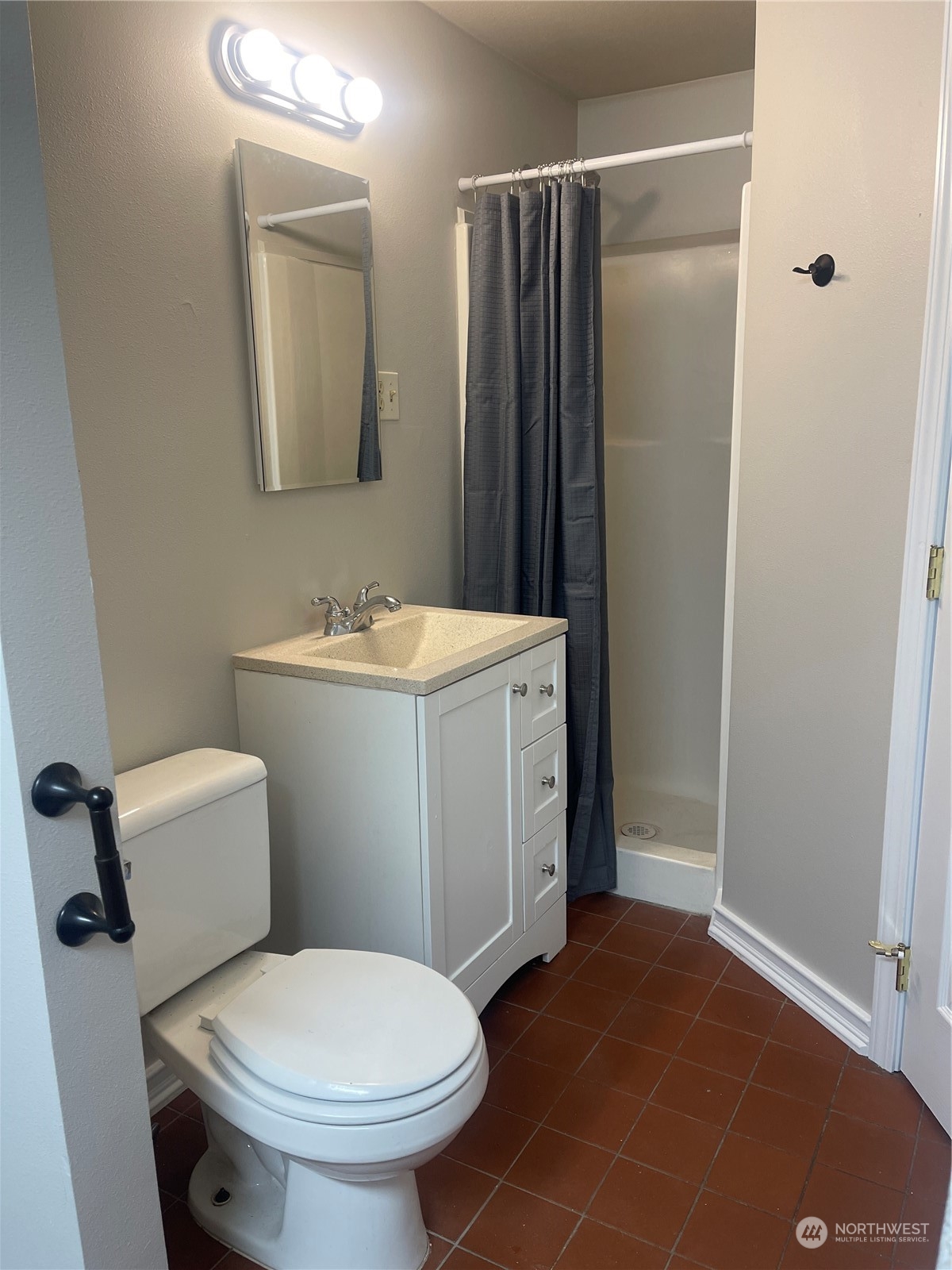 438 North Clark Road Moses Lake, WA 98837 - Photo 14 of 25 Gallery Image 14