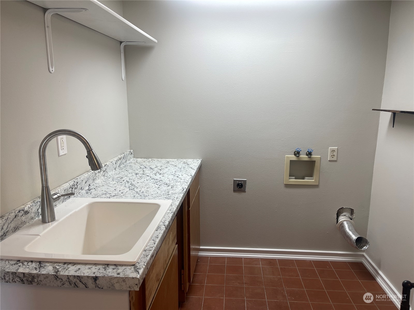 438 North Clark Road Moses Lake, WA 98837 - Photo 16 of 25 Gallery Image 16