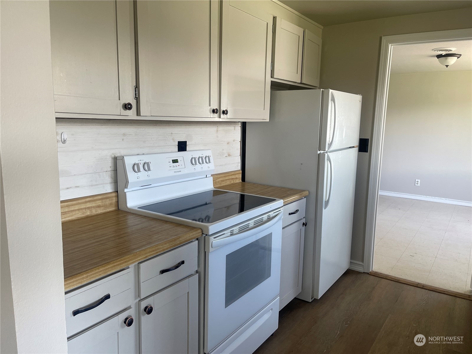 438 North Clark Road Moses Lake, WA 98837 - Photo 8 of 25 Gallery Image 8