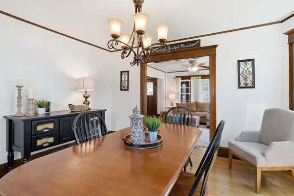 $419,900 | 70 Hopkins Place, Longmeadow, MA 01106