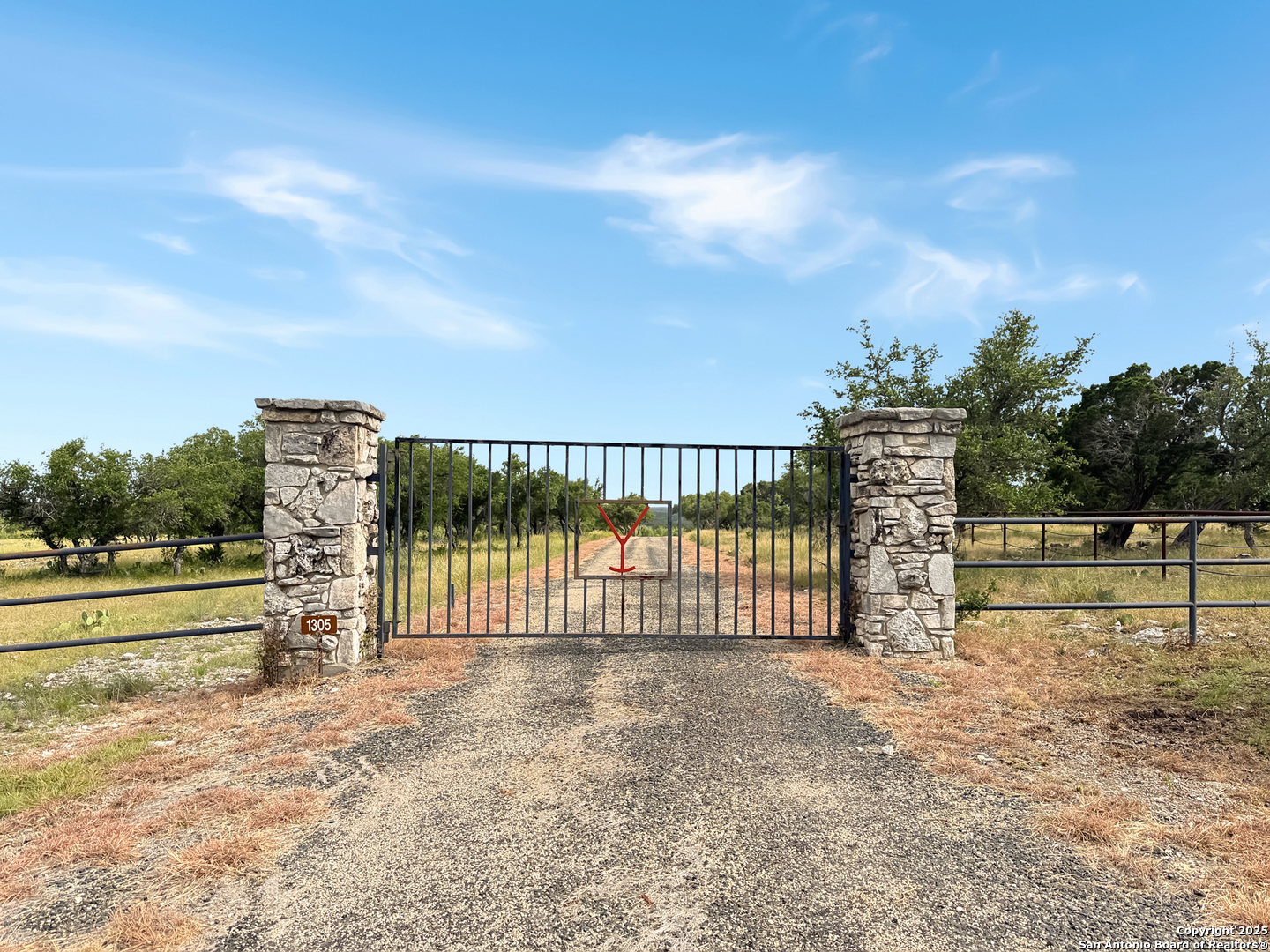 1305 Camino Real Road Junction, TX 76849 - Photo 33 of 34