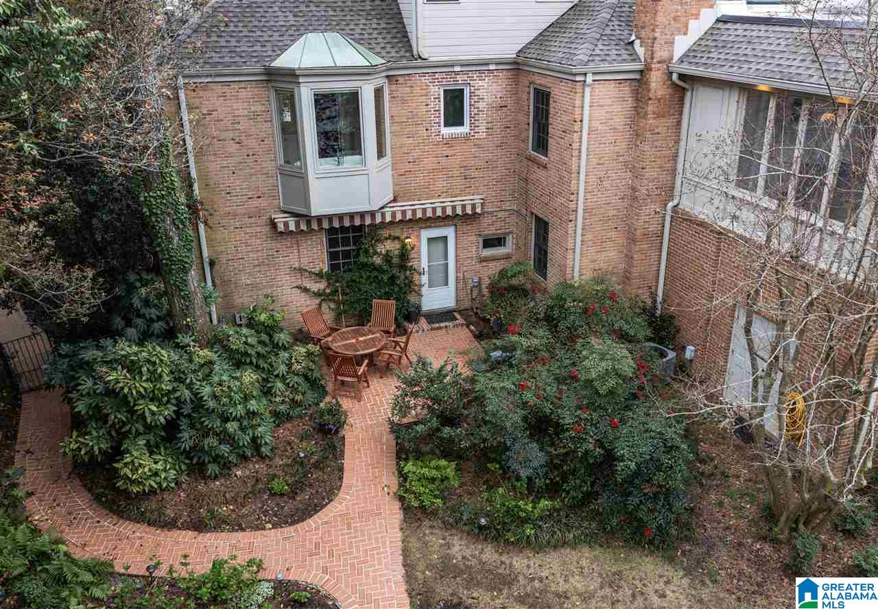 3745 North Woodridge Road Birmingham, AL 35223 - Photo 5 of 48