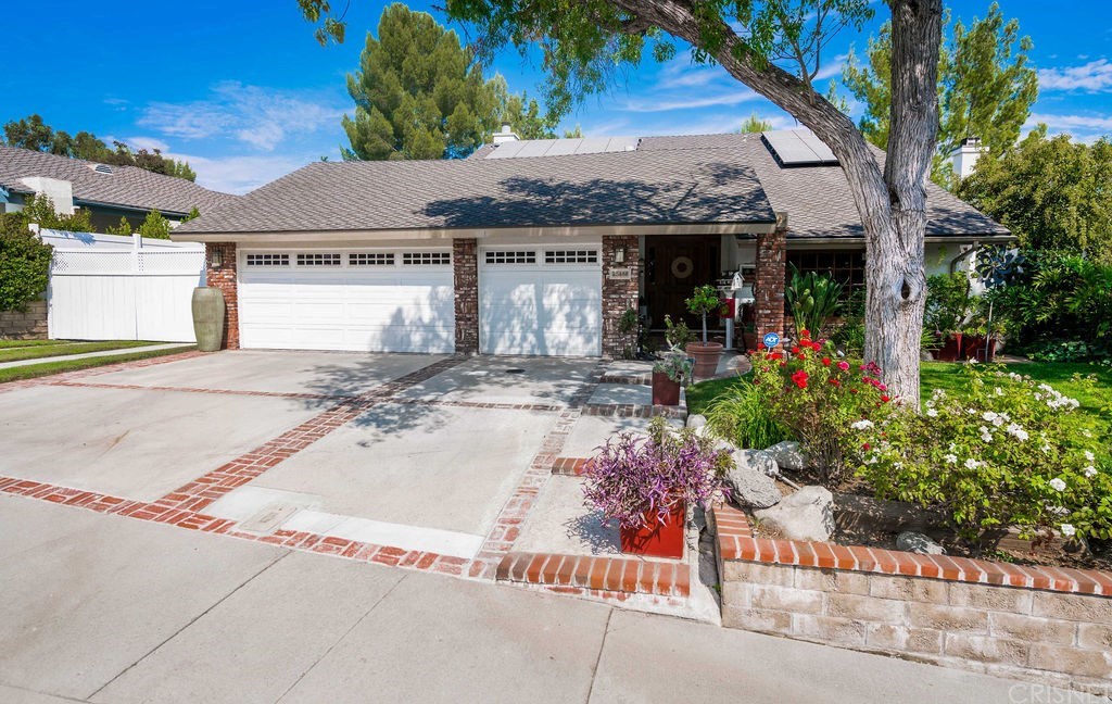 25466 Ave Escalera Valencia, CA 91355 - Photo 2 of 50