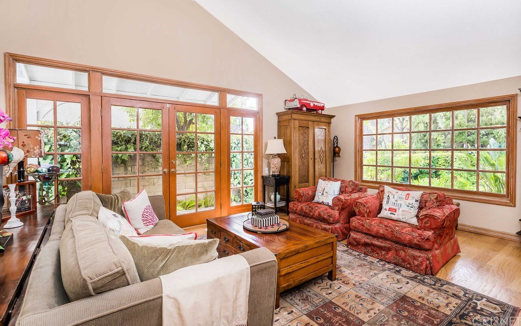 25466 Ave Escalera Valencia, CA 91355 - Photo 20 of 50