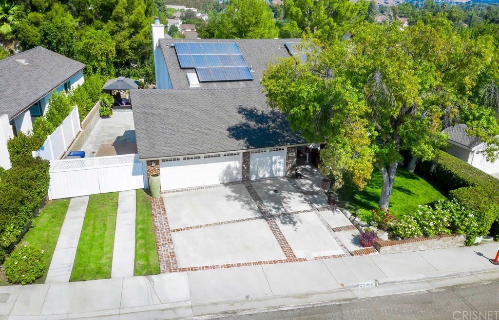 25466 Ave Escalera Valencia, CA 91355 - Photo 3 of 50