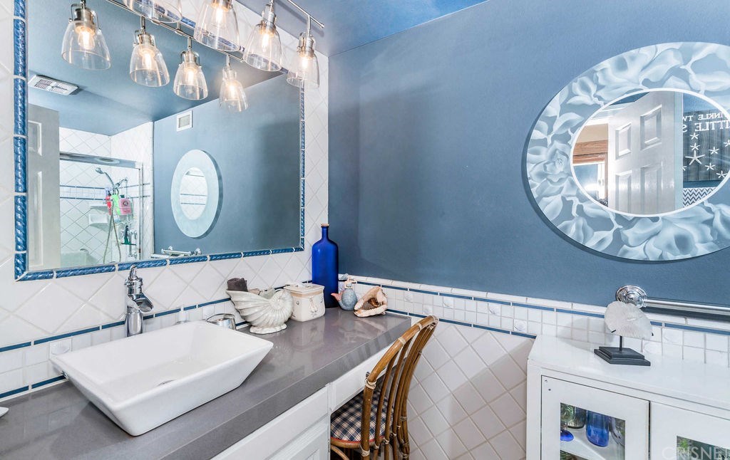 25466 Ave Escalera Valencia, CA 91355 - Photo 40 of 50