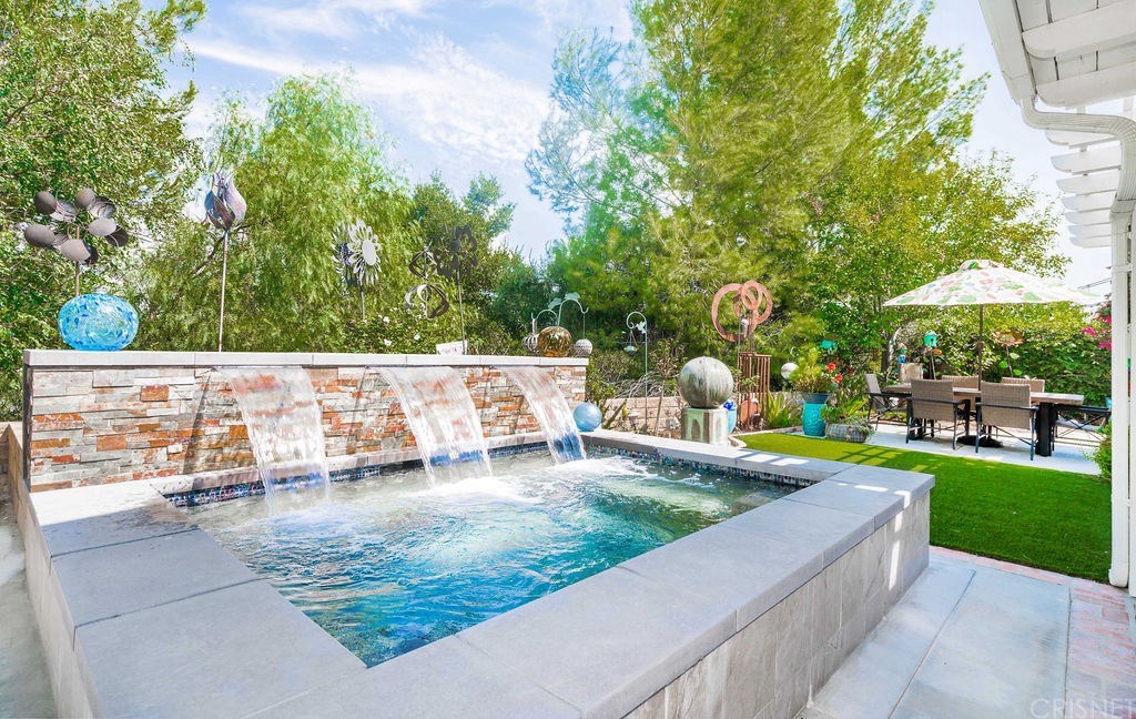 25466 Ave Escalera Valencia, CA 91355 - Photo 5 of 50